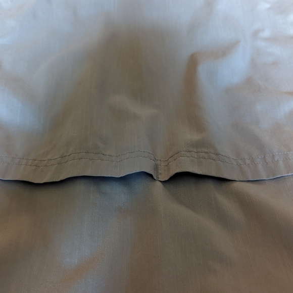 Carhartt button down - Picture 2 of 6